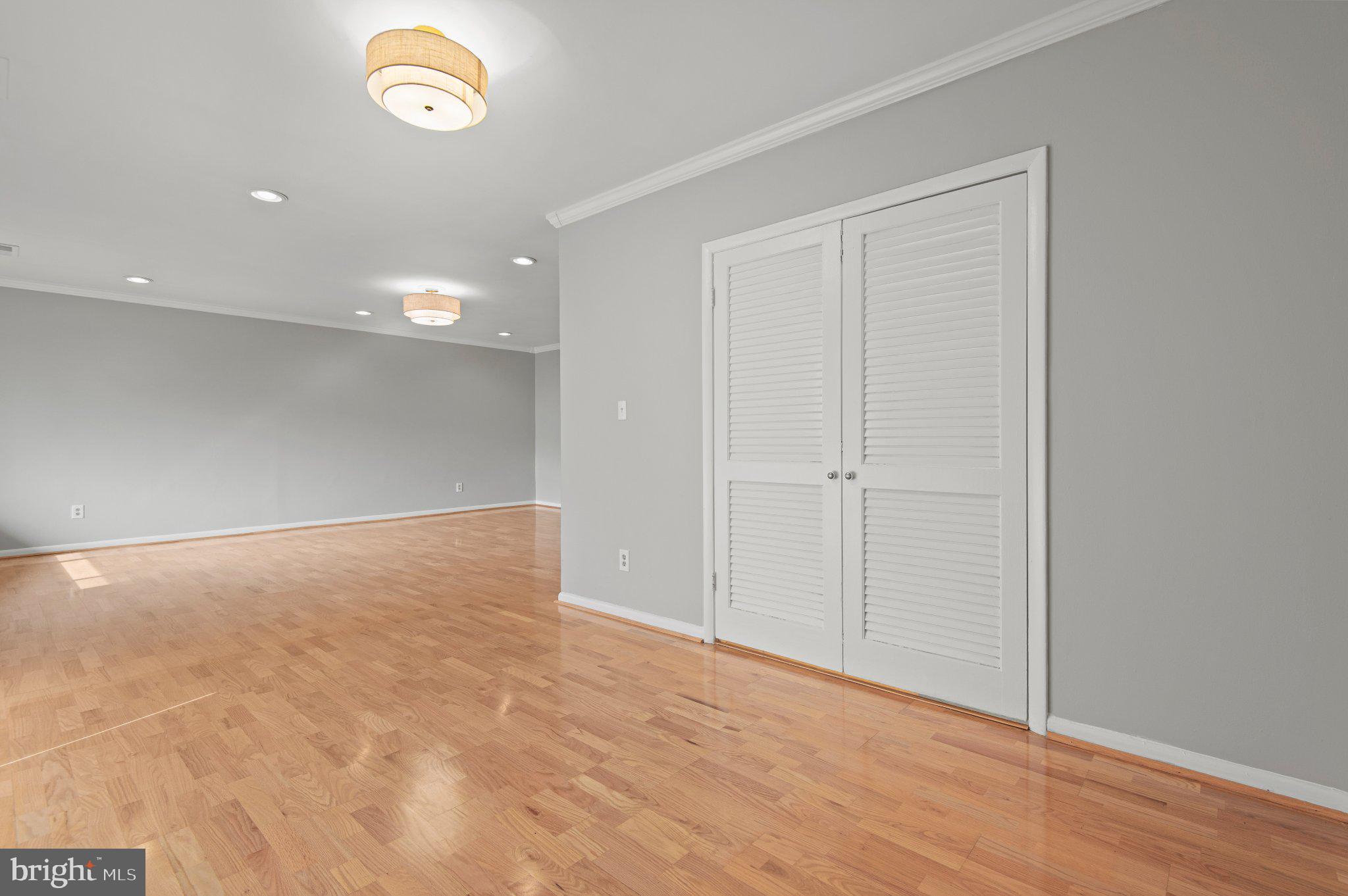 8 Cross Keys Road, Unit 8F Baltimore, MD 21210 - Photo 17 of 32 Gallery Image 17