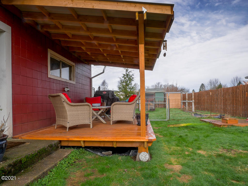 152 Northwest Grinstead Street Siletz, OR 97380 - Photo 18 of 30 New covered deck