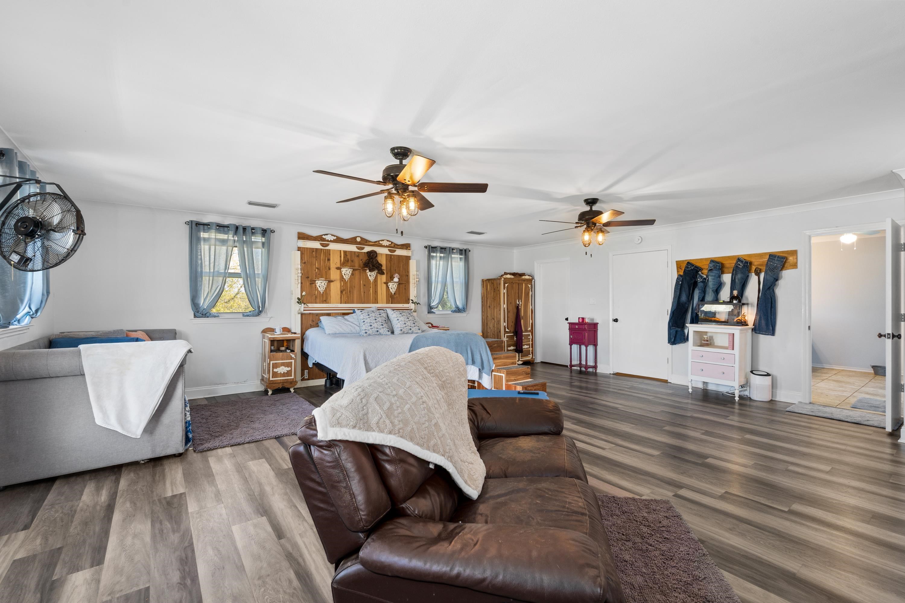 25331 Austin Road Daphne, AL 36526 - Photo 19 of 73 Living Room