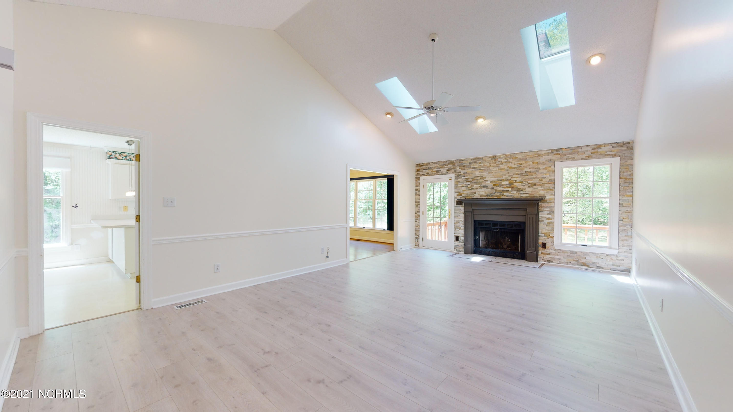 204 Culpeper Road New Bern, NC 28562 - Photo 12 of 47 204 Culpeper Rd-18