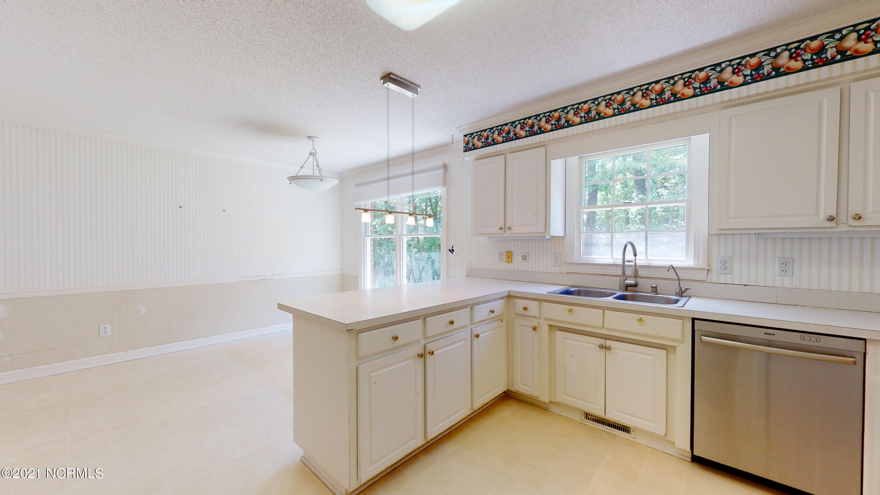 204 Culpeper Road New Bern, NC 28562 - Photo 18 of 47 204 Culpeper Rd-24