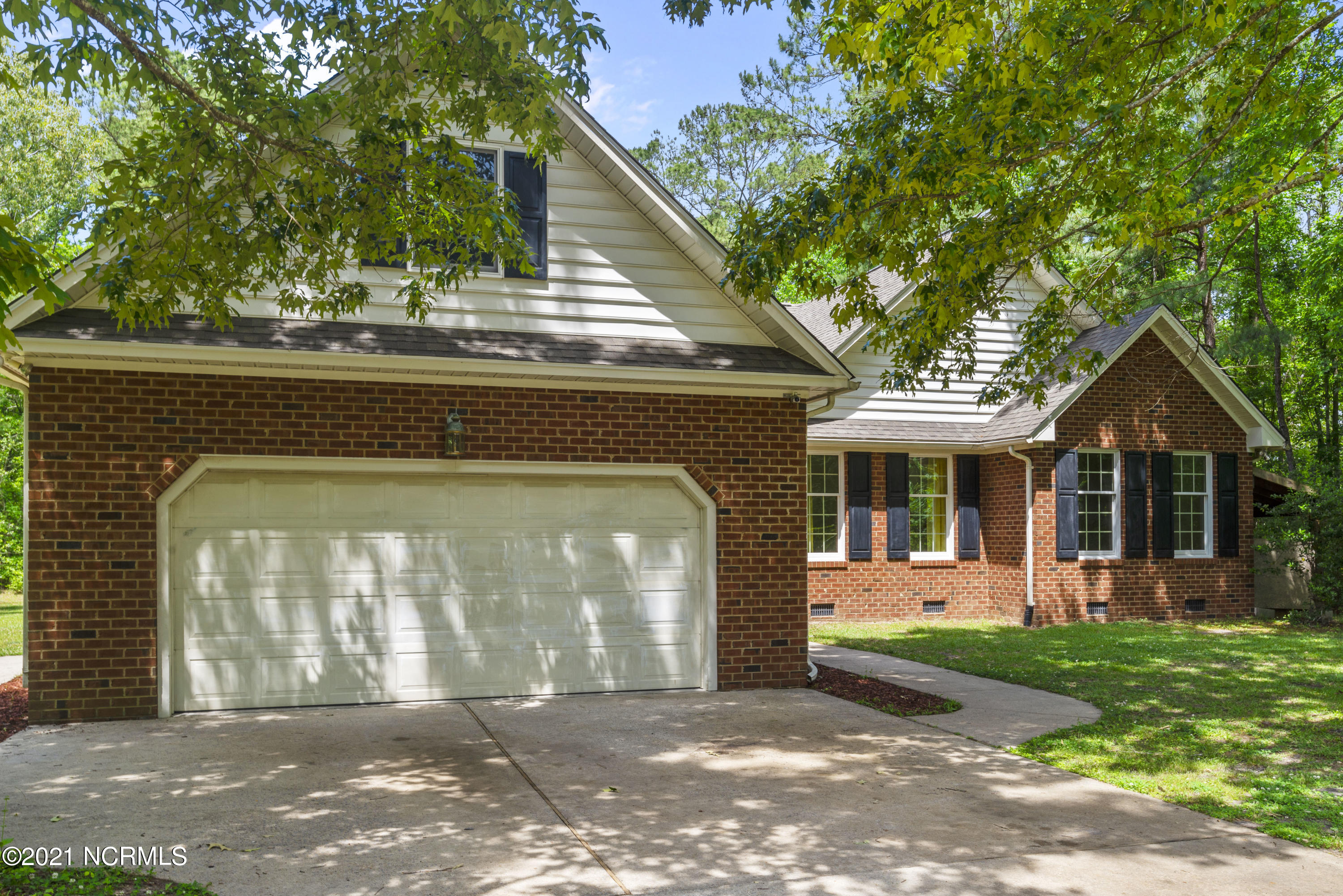 204 Culpeper Road New Bern, NC 28562 - Photo 3 of 47 204 Culpeper Rd-4