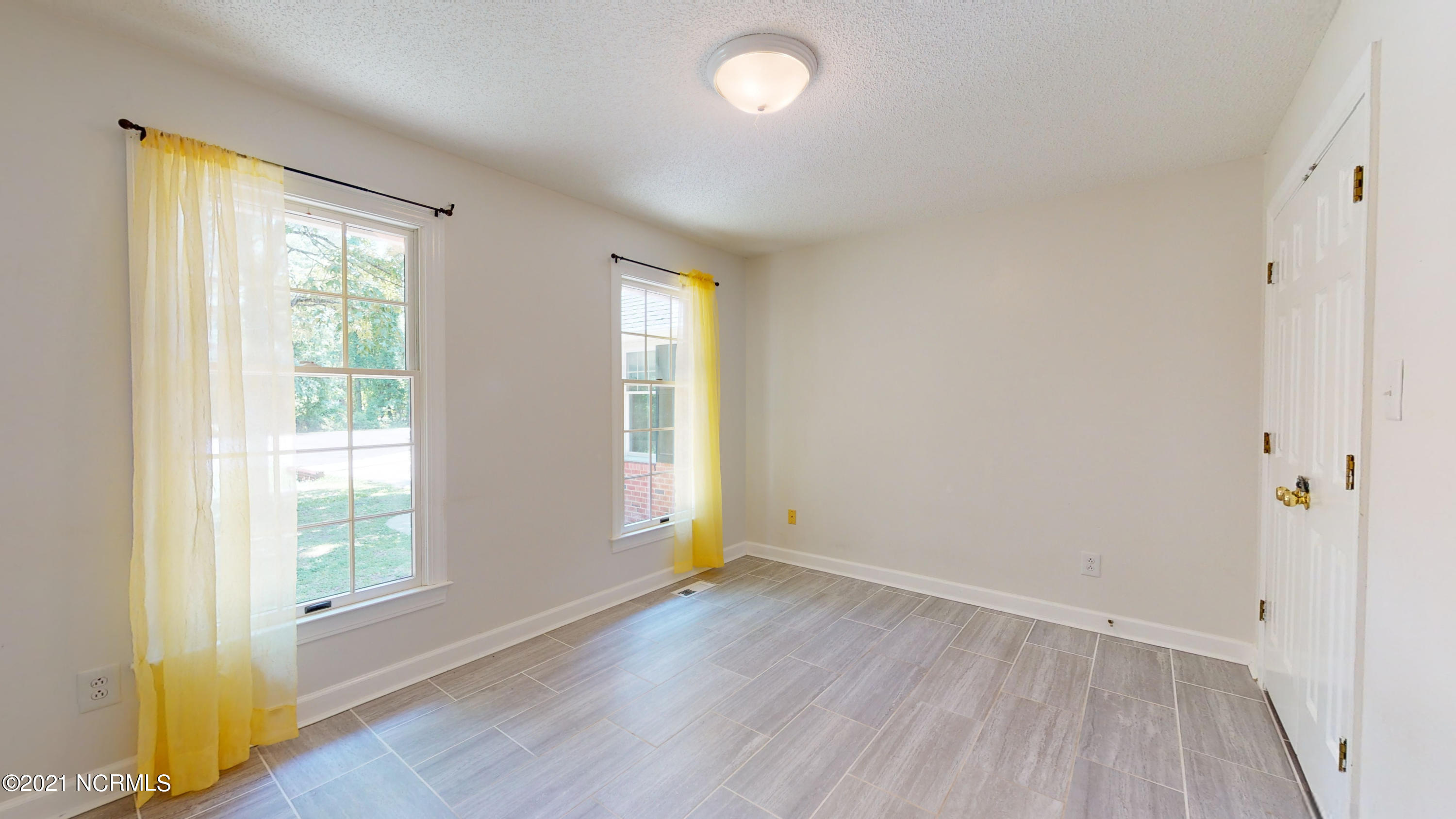 204 Culpeper Road New Bern, NC 28562 - Photo 32 of 47 204 Culpeper Rd-40
