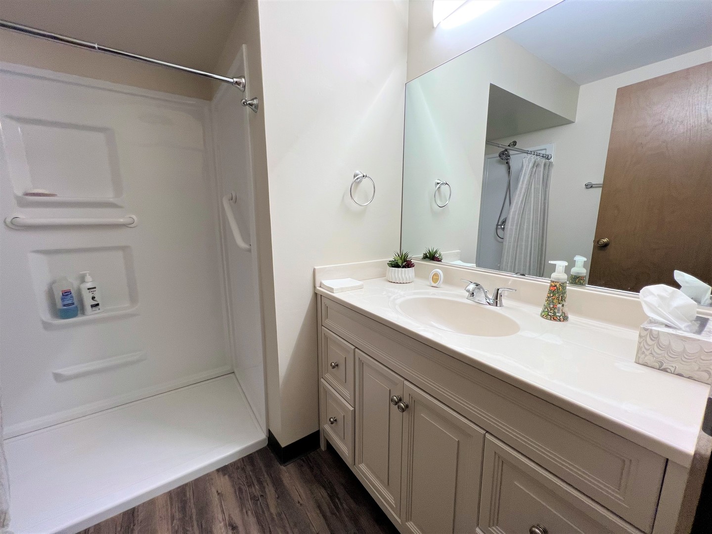 2311 183rd Street, Unit 206B Homewood, IL 60430 - Photo 15 of 26 a bathroom with a sink and a mirror