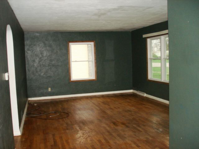 305 Spring Street Fremont, IN 46737 - Photo 3 of 9