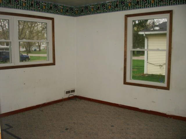 305 Spring Street Fremont, IN 46737 - Photo 5 of 9
