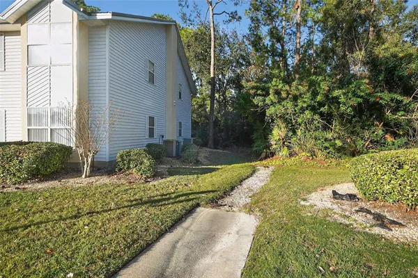 $175,500 | 101 Bent Tree Drive, Unit 5, Daytona Beach, FL 32114
