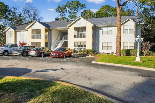 $175,500 | 101 Bent Tree Drive, Unit 5, Daytona Beach, FL 32114