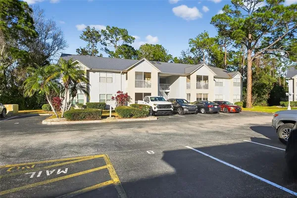 $175,500 | 101 Bent Tree Drive, Unit 5, Daytona Beach, FL 32114