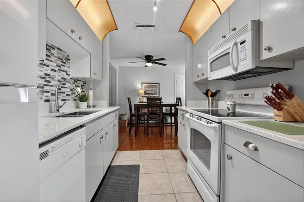 $175,500 | 101 Bent Tree Drive, Unit 5, Daytona Beach, FL 32114