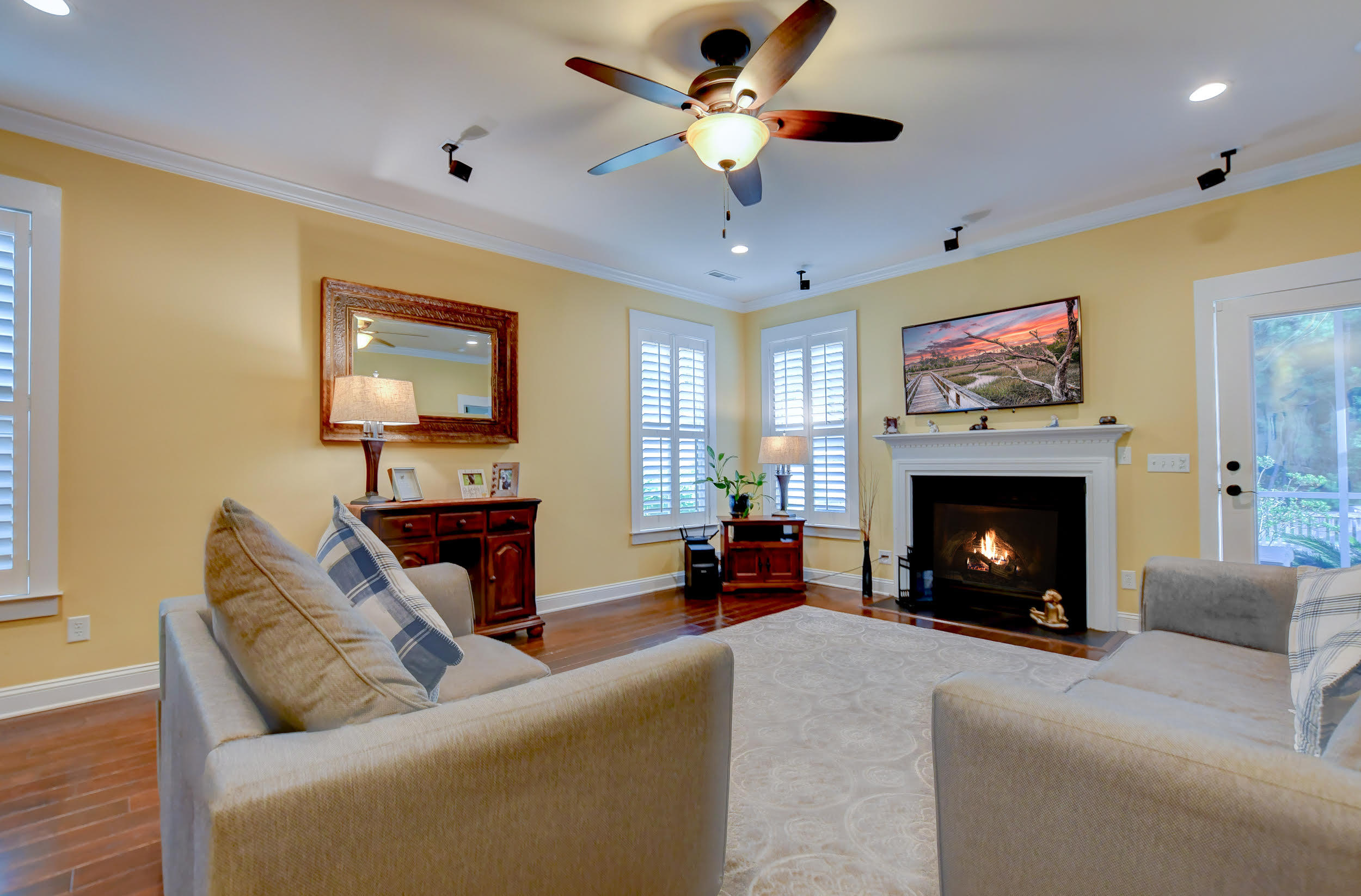 2556 Rutherford Way Charleston, SC 29414 - Photo 4 of 51 Living room
