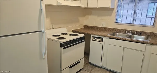 $995 | 1933 Alwill Street, Unit C, Las Vegas, NV 89106
