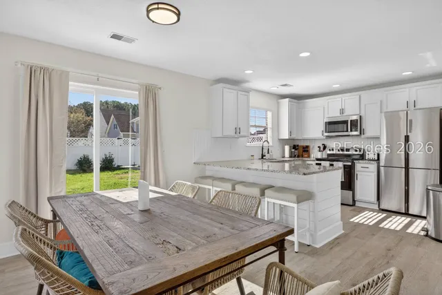 $3,000 | 225 University Parkway, Bluffton, SC 29909