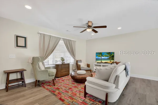 $2,800 | 225 University Parkway, Bluffton, SC 29909