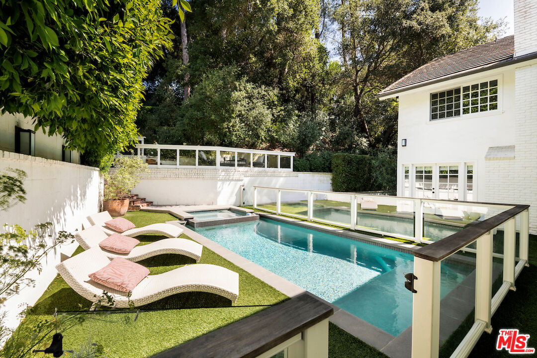 2572 Hutton Drive Beverly Hills, CA 90210 - Photo 31 of 40