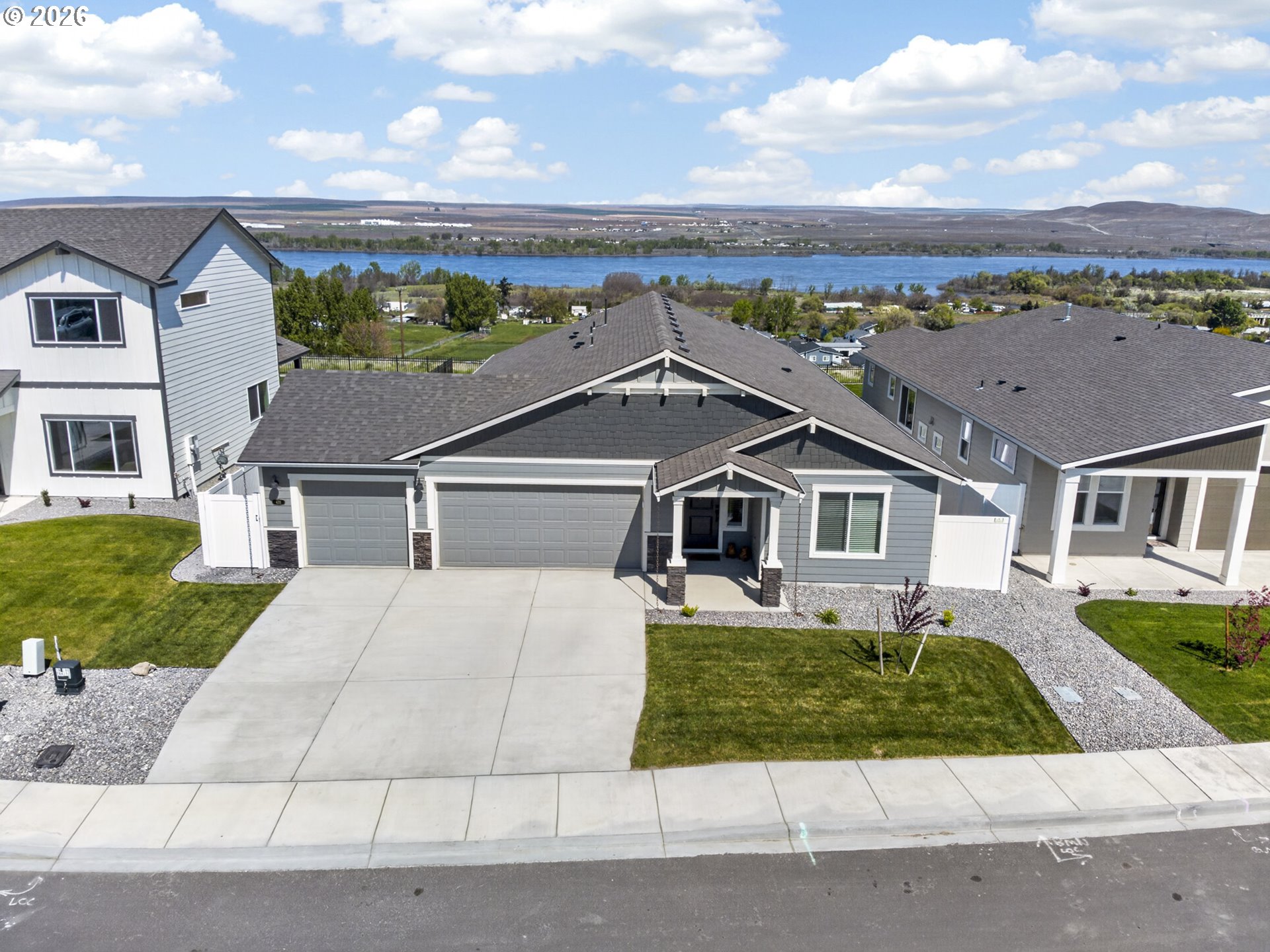 433 Taft Street Umatilla, OR 97882 - Photo 2 of 41