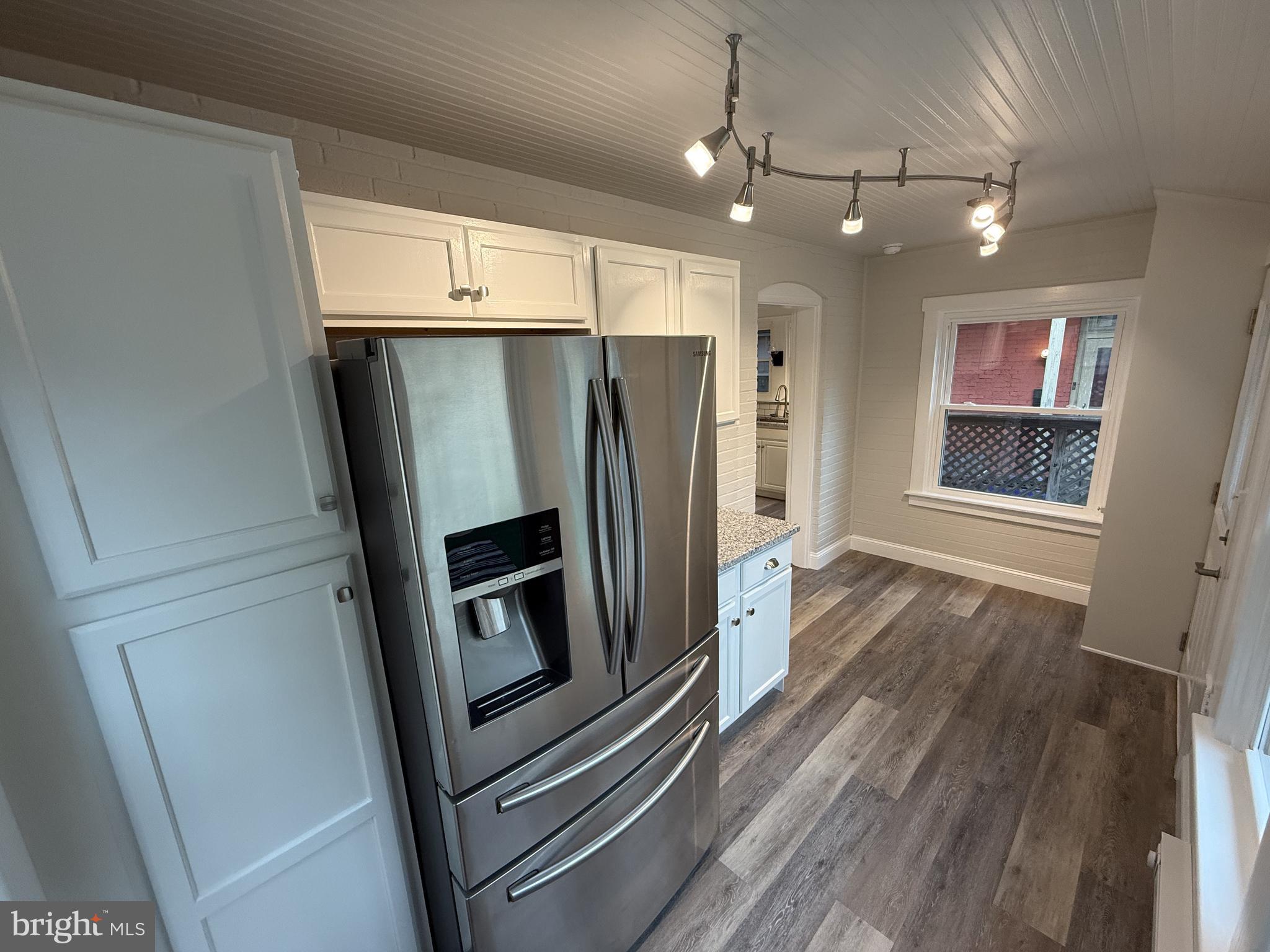 55 King Street Pottstown, PA 19464 - Photo 3 of 17