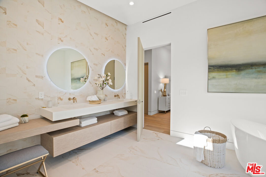 2814 Roscomare Road Los Angeles, CA 90077 - Photo 23 of 35 a view of hall way with furniture