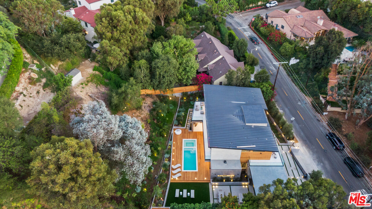 2814 Roscomare Road Los Angeles, CA 90077 - Photo 35 of 35 an aerial view of house with yard