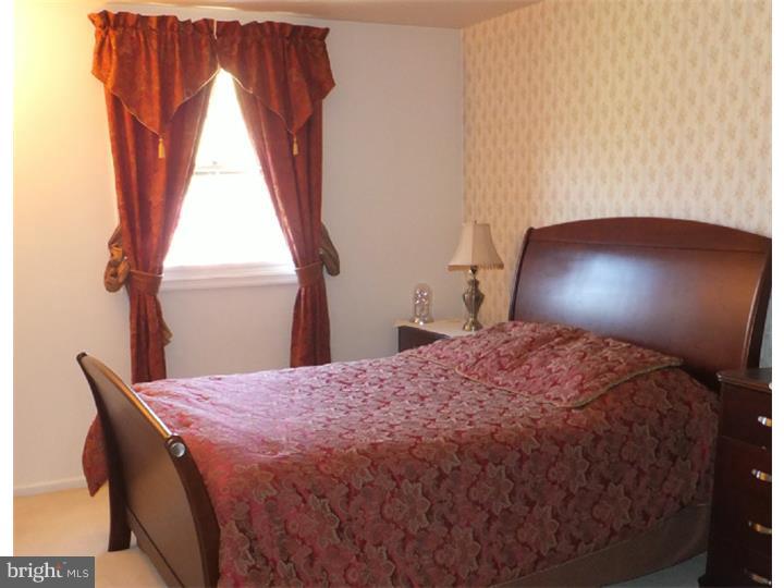 165 Spring Flower Court Huntingdon Valley, PA 19006 - Photo 15 of 24 Bedroom 2