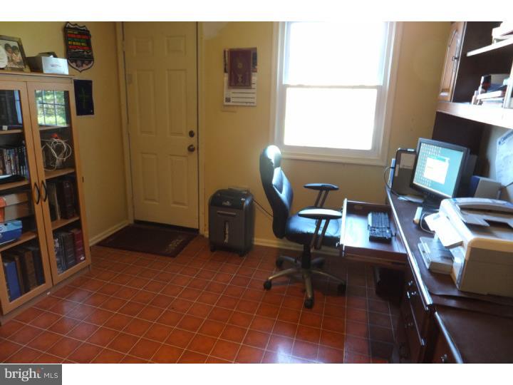 165 Spring Flower Court Huntingdon Valley, PA 19006 - Photo 21 of 24 Office / Study