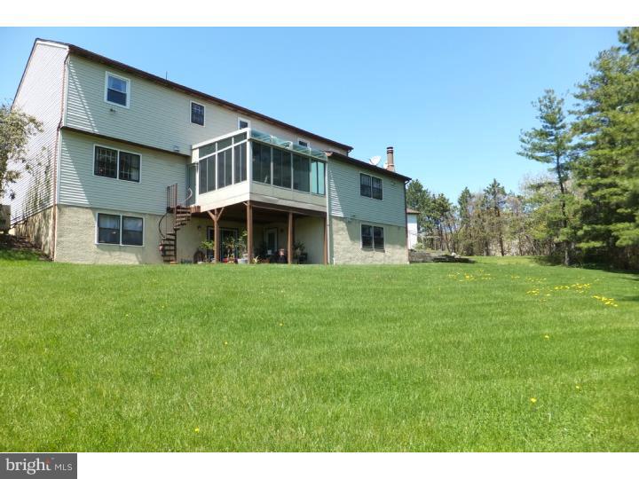 165 Spring Flower Court Huntingdon Valley, PA 19006 - Photo 22 of 24 Exterior Back