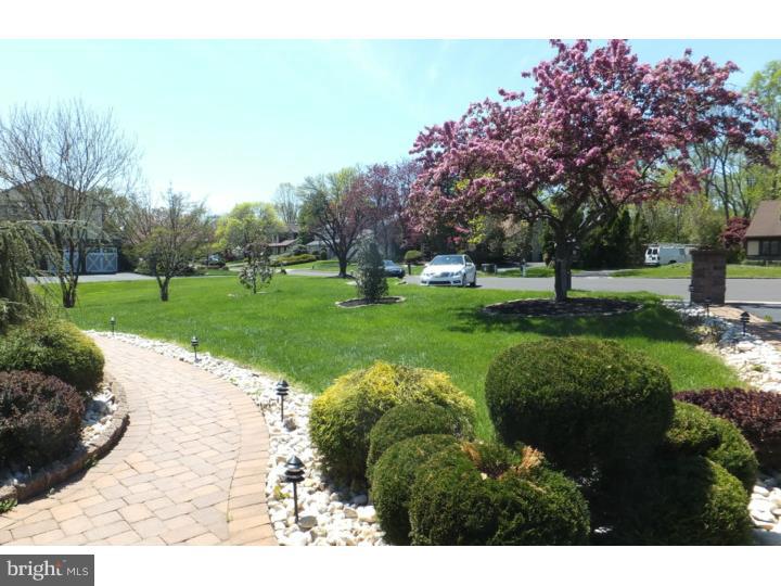 165 Spring Flower Court Huntingdon Valley, PA 19006 - Photo 24 of 24 Exterior Front