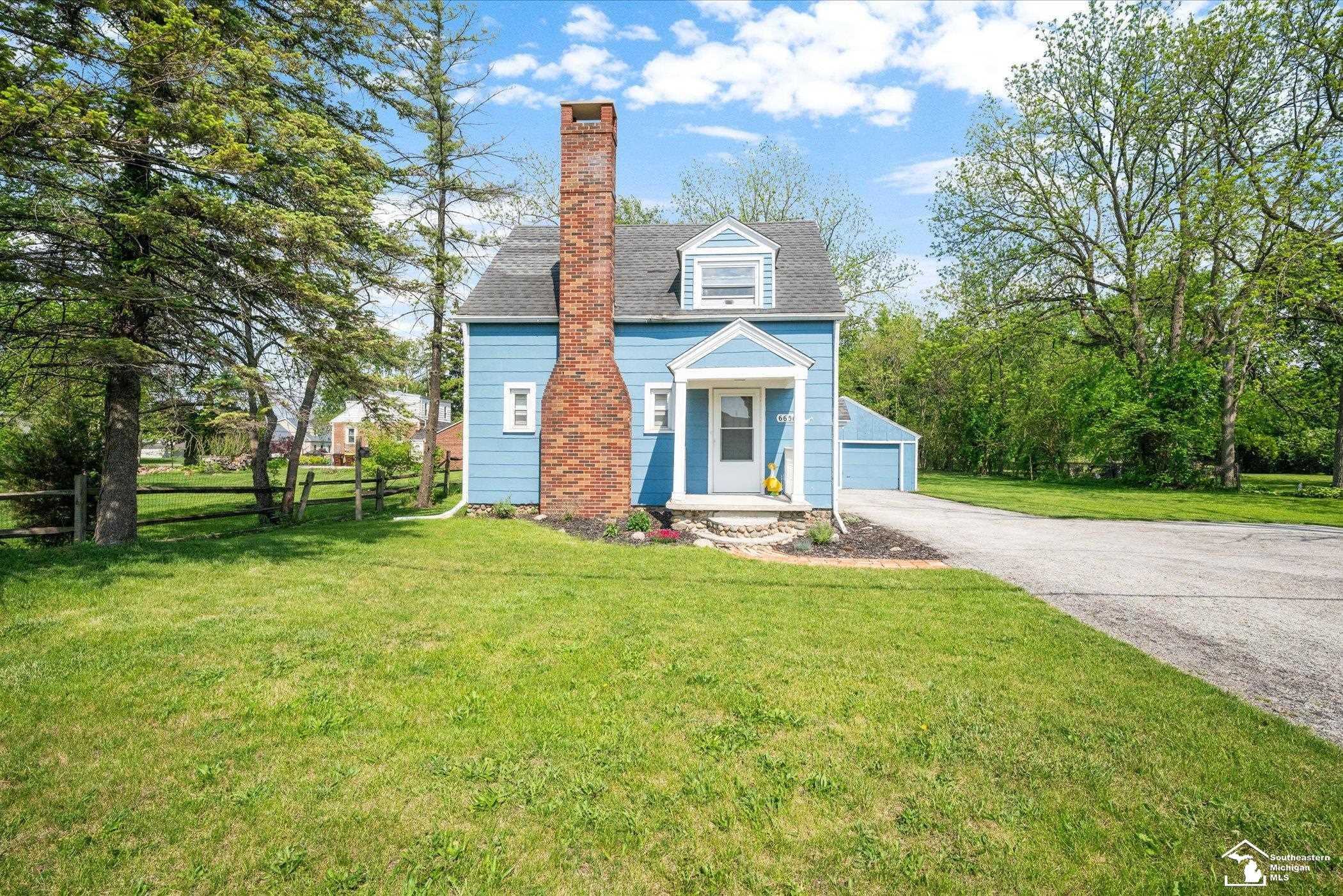 6656 Secor Road Lambertville, MI 48144 - Photo 1 of 38