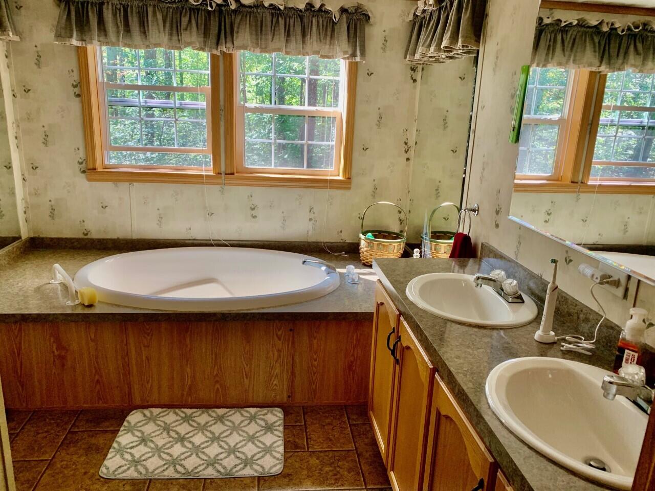 67 Albion Road Benton, ME 04901 - Photo 21 of 28 Primary Bathroom