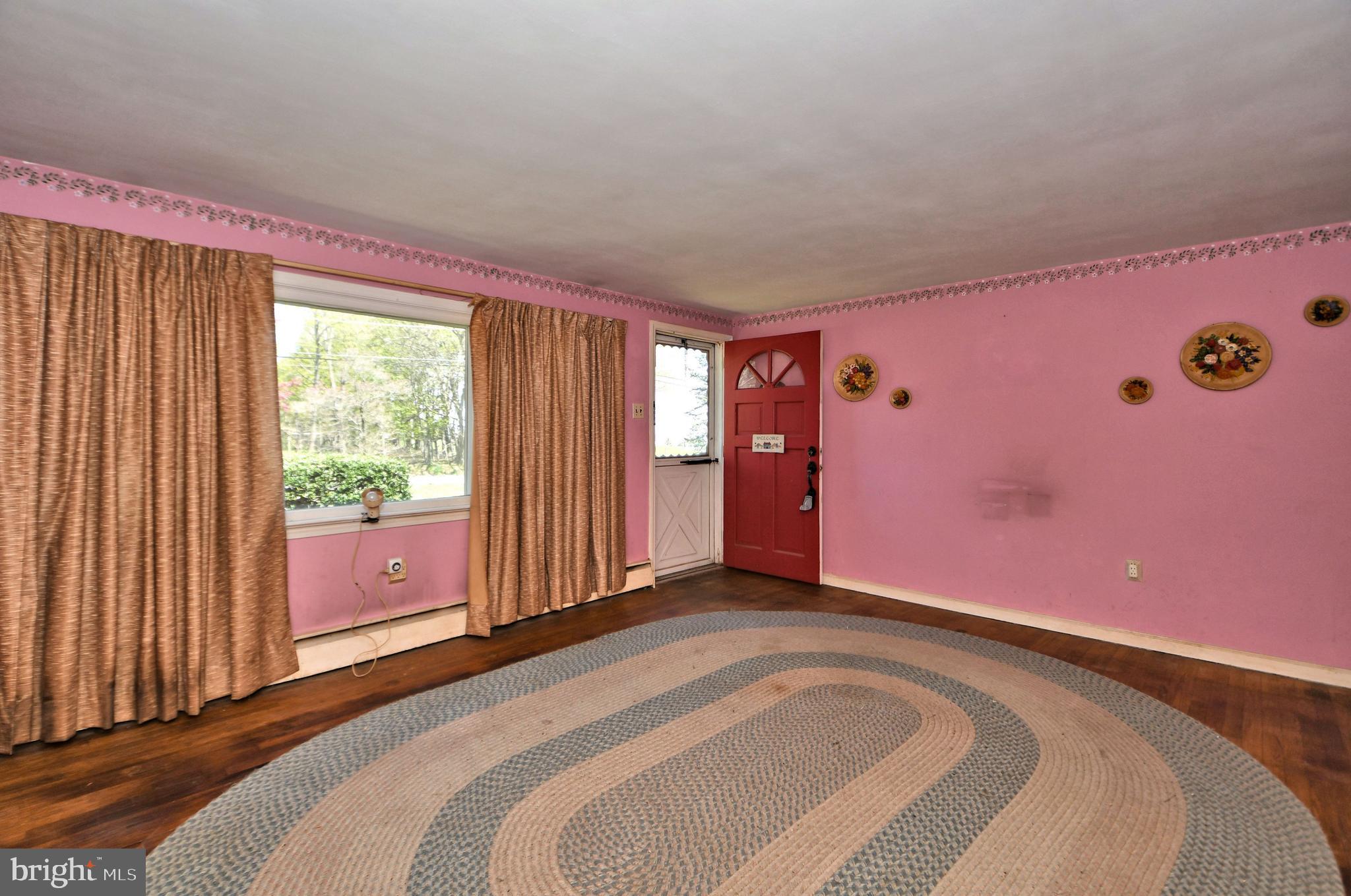 184 Church Road Chalfont, PA 18914 - Photo 4 of 32
