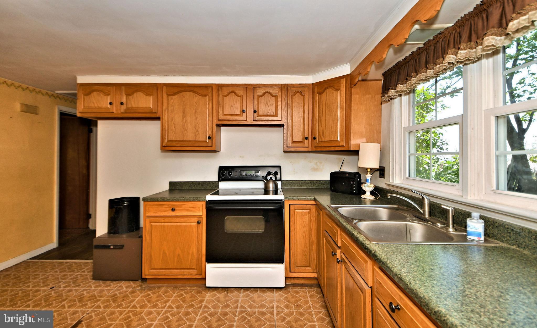 184 Church Road Chalfont, PA 18914 - Photo 10 of 32