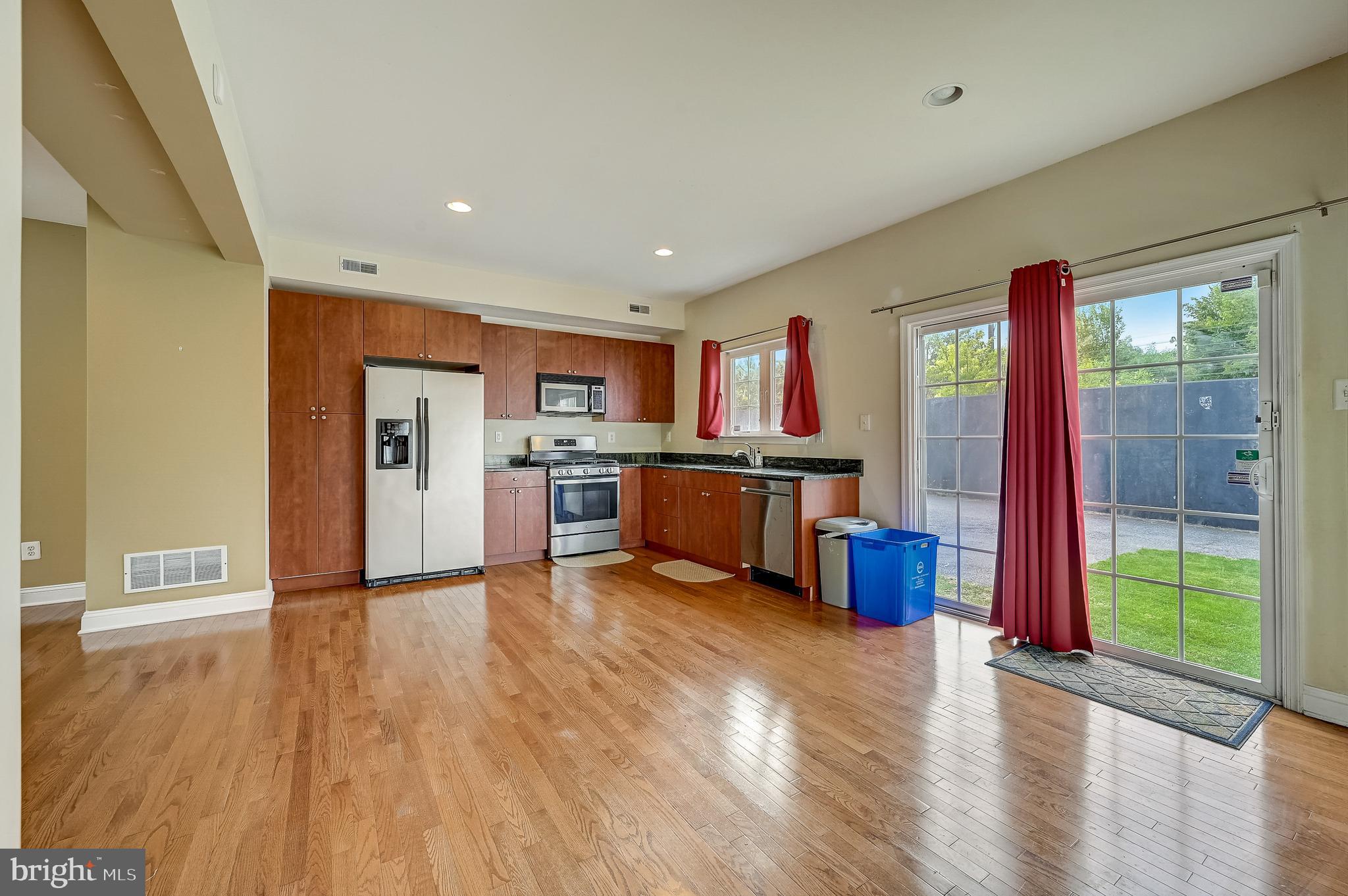 656 North 8th Street Philadelphia, PA 19123 - Photo 13 of 42