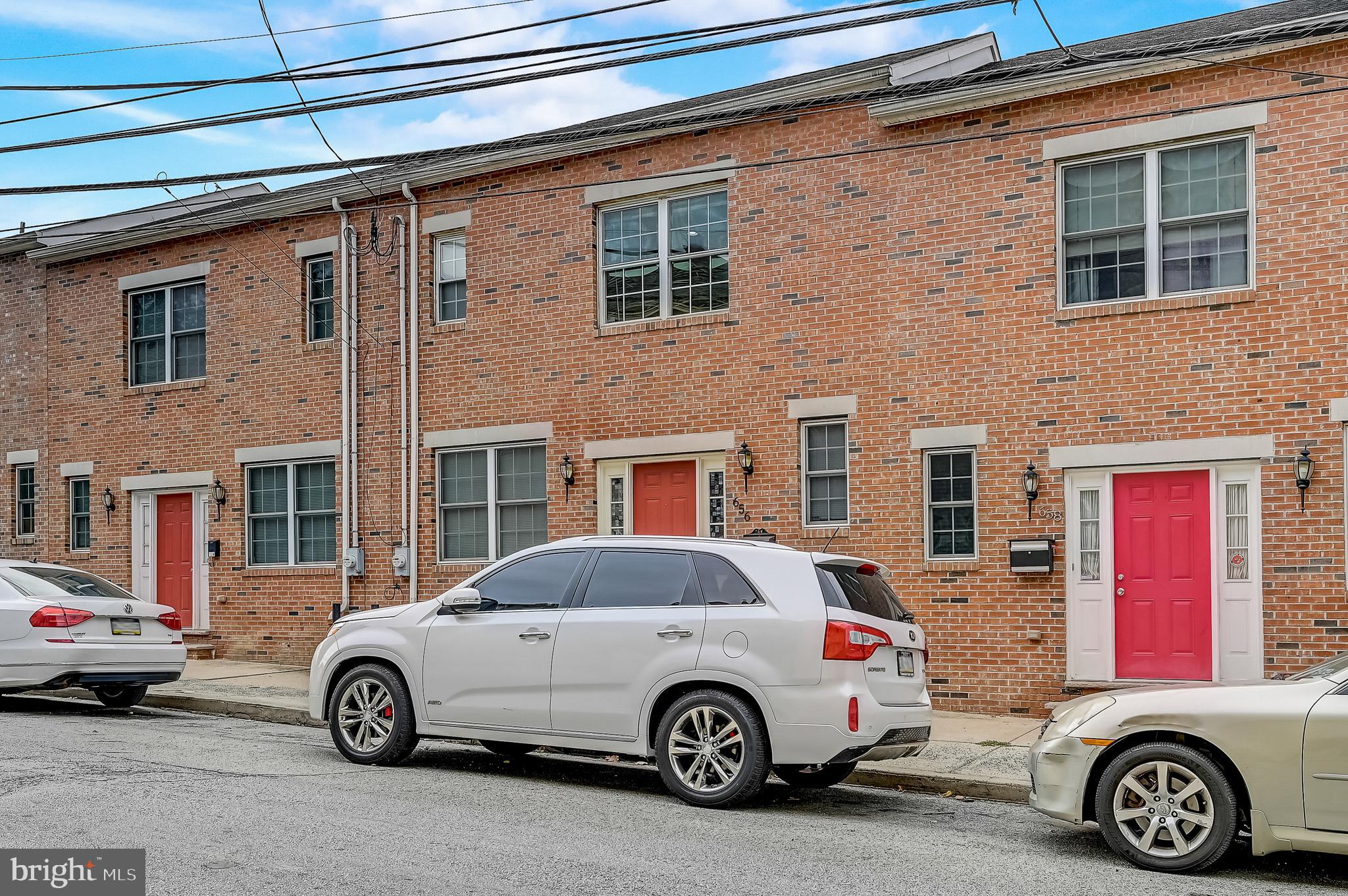 656 North 8th Street Philadelphia, PA 19123 - Photo 3 of 42