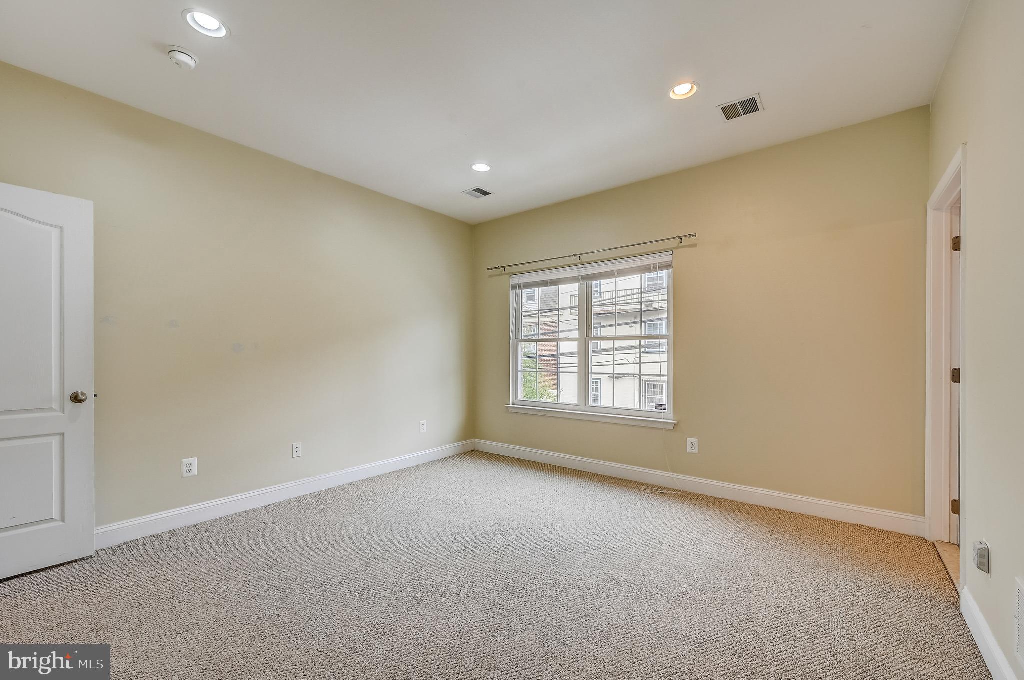 656 North 8th Street Philadelphia, PA 19123 - Photo 23 of 42