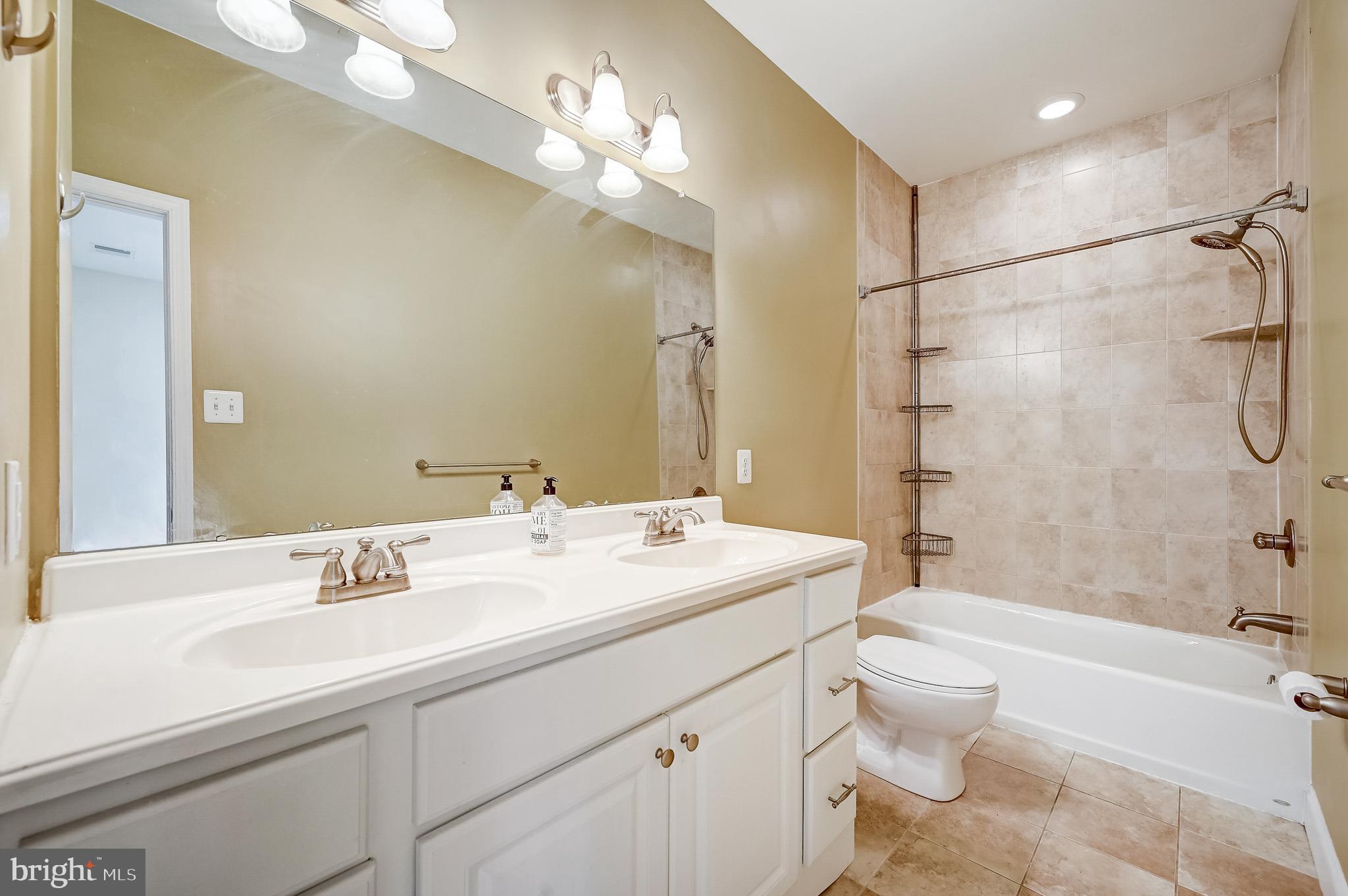 656 North 8th Street Philadelphia, PA 19123 - Photo 24 of 42