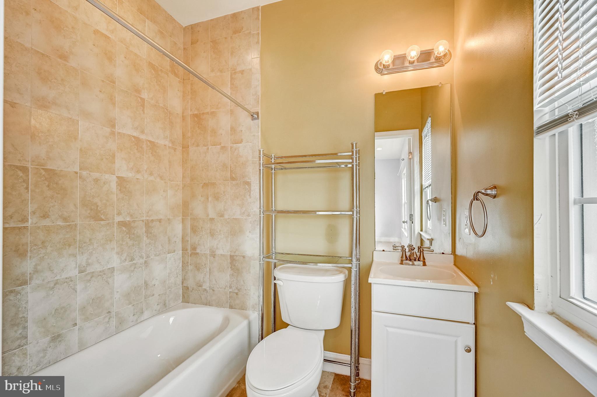 656 North 8th Street Philadelphia, PA 19123 - Photo 31 of 42