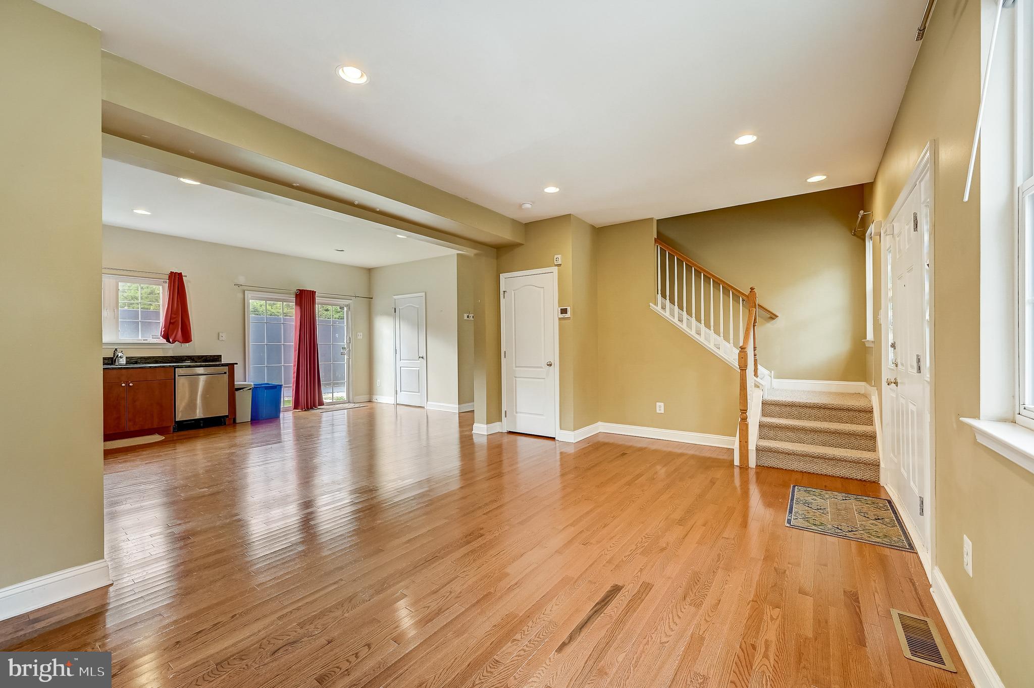 656 North 8th Street Philadelphia, PA 19123 - Photo 10 of 42