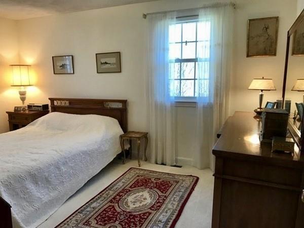 9 Arcadia Road Norwood, MA 02062 - Photo 17 of 36 Gallery Image 17