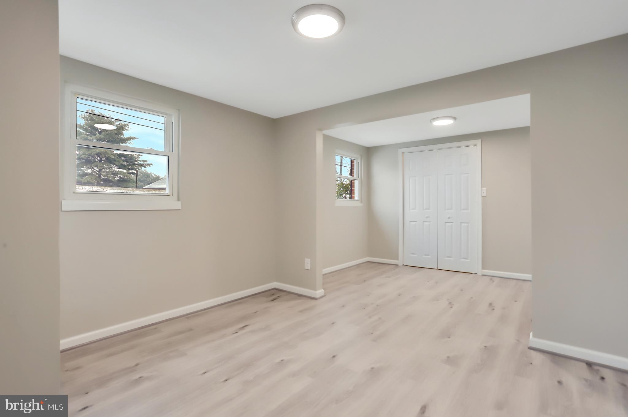 4355 Ridge Road Mount Airy, MD 21771 - Photo 36 of 54 an empty room with windows