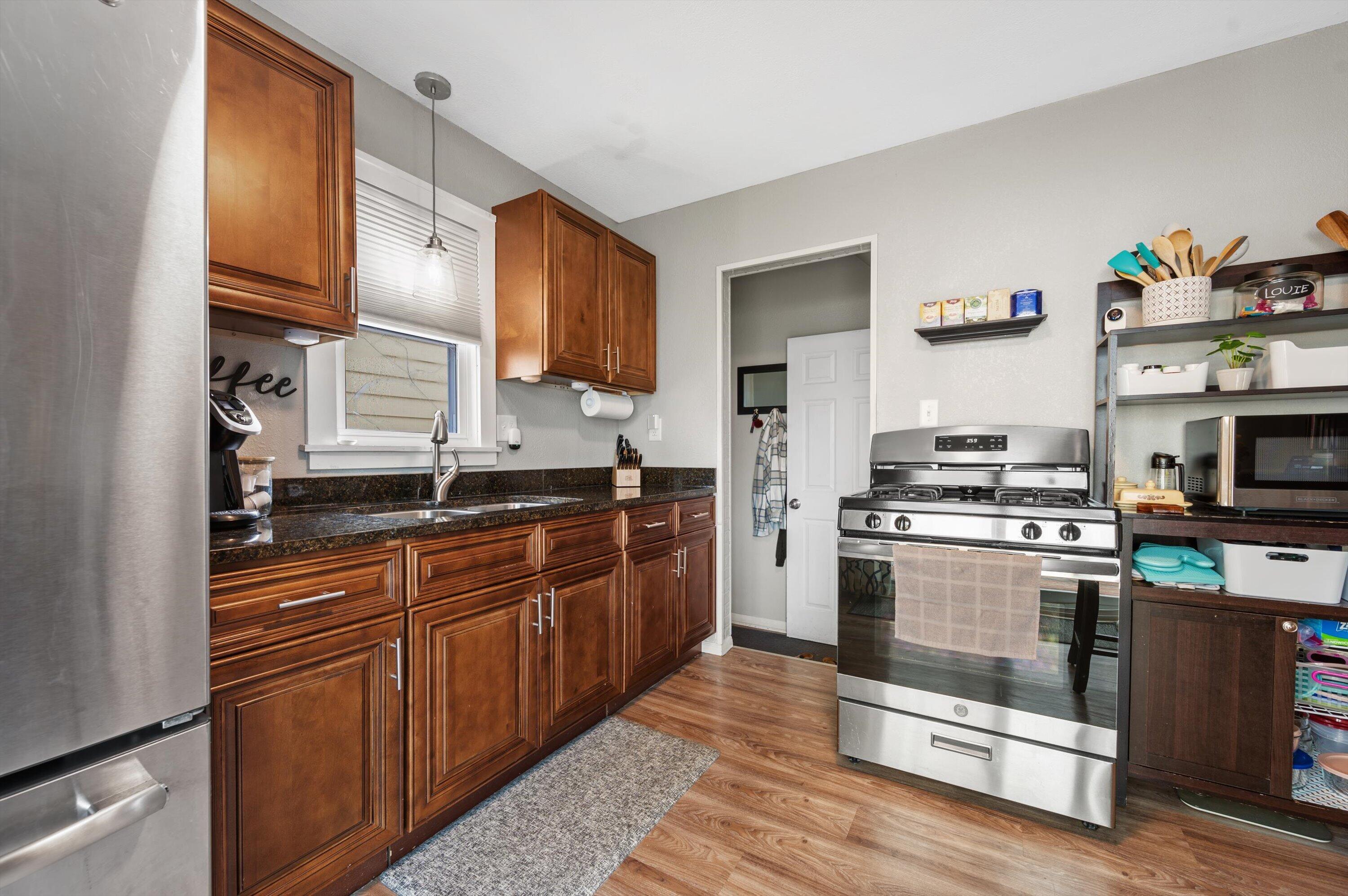 2744 South 71st Street Milwaukee, WI 53219 - Photo 6 of 23 Kitchen