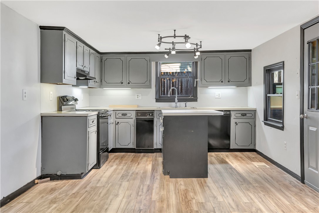 122 Oakview Road Townville, SC 29689 - Photo 9 of 43 Gallery Image 9