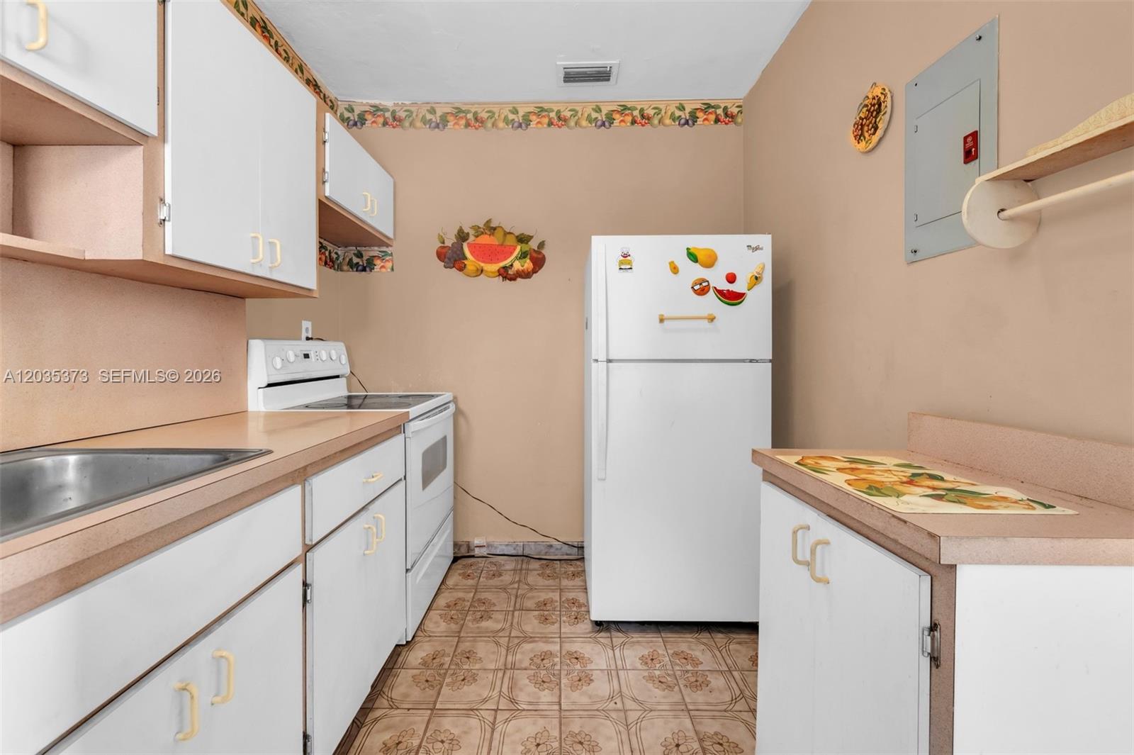 151 East 16th Street Hialeah, FL 33010 - Photo 5 of 37