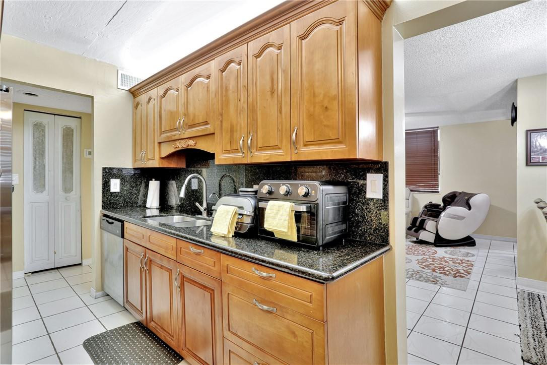 6193 Rock Island Road, Unit 204 Tamarac, FL 33319 - Photo 17 of 34 Photo 17