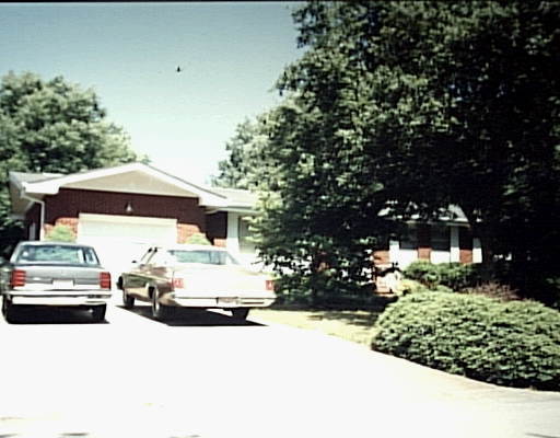 1346 Ridgefield Circle Chattanooga, TN 37412 - Photo 1 of 1 Primary Photo