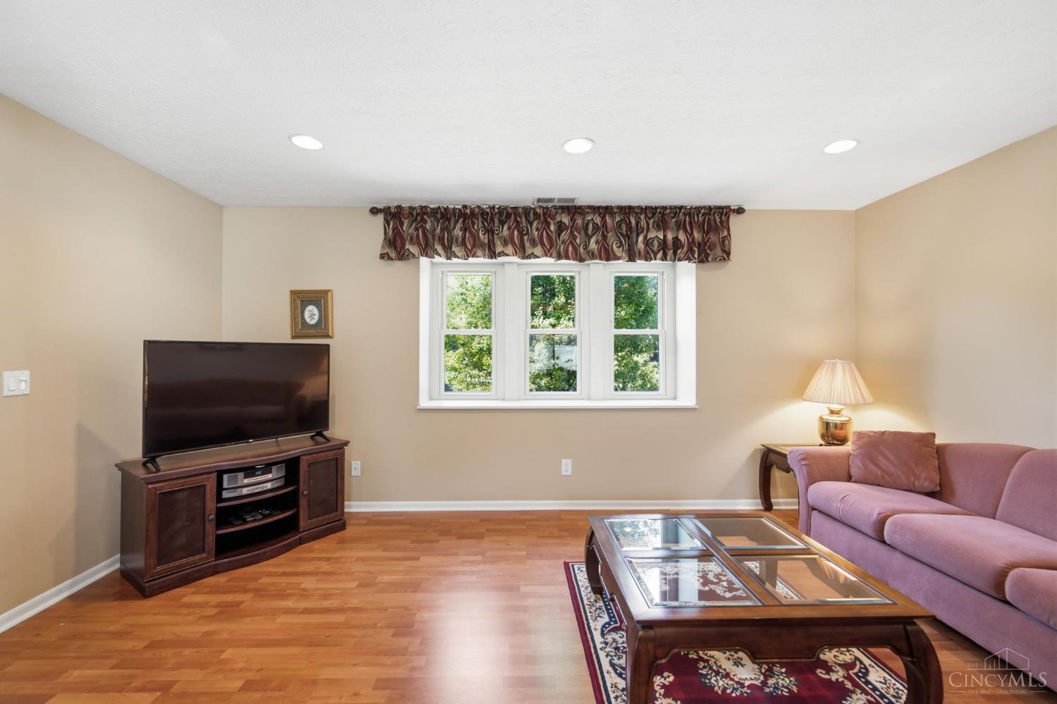 2 Boxwood Court Springdale, OH 45246 - Photo 10 of 53