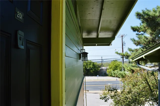 $1,650 | 2703 Swisher Street, Unit 201A, Austin, TX 78705