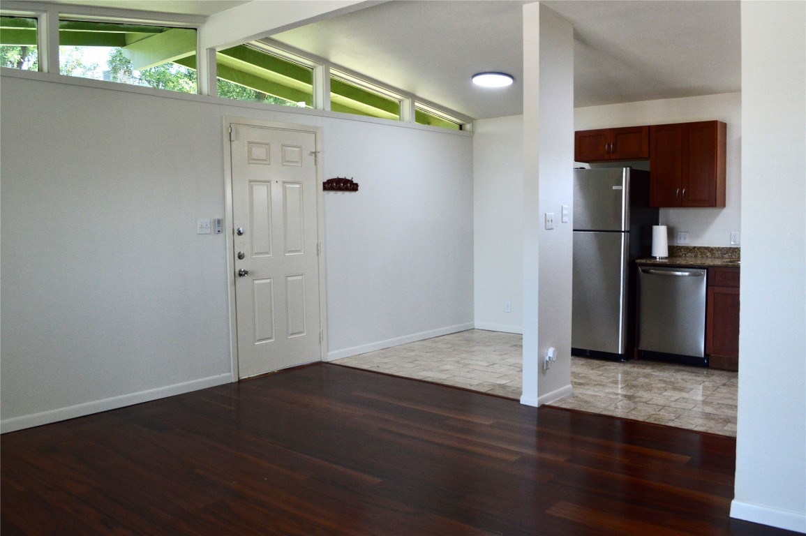 2703 Swisher Street, Unit 201A Austin, TX 78705 - Photo 6 of 20