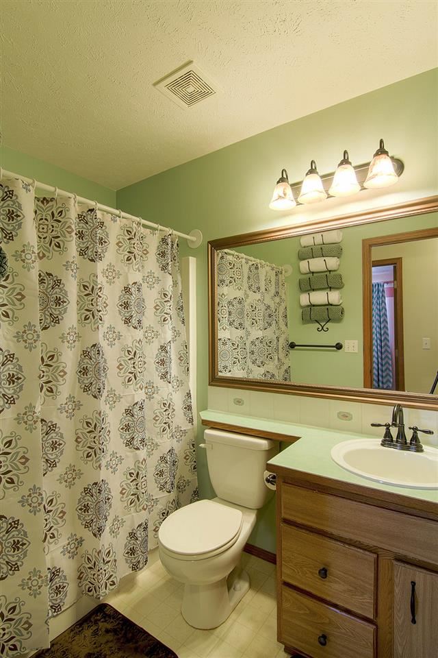 614 South St Charles Road Spokane Valley, WA 99037 - Photo 12 of 20 Gallery Image 12