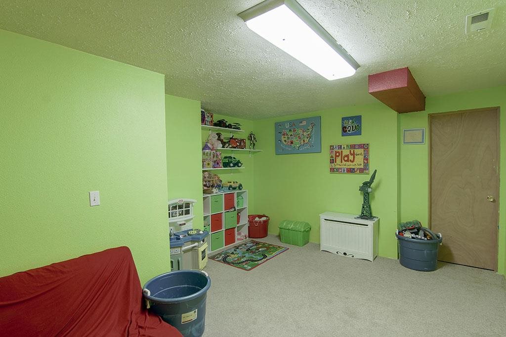 614 South St Charles Road Spokane Valley, WA 99037 - Photo 16 of 20 Gallery Image 16