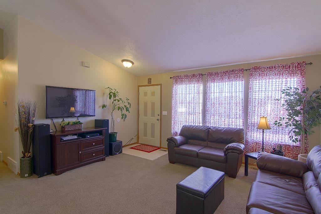 614 South St Charles Road Spokane Valley, WA 99037 - Photo 3 of 20 Gallery Image 3